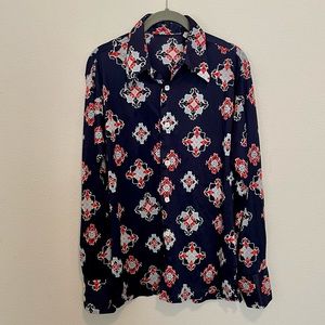 Vintage Dead-stock Polyester patterned button up!
